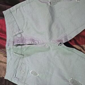 Green color skinny pants  there soft and stretchy